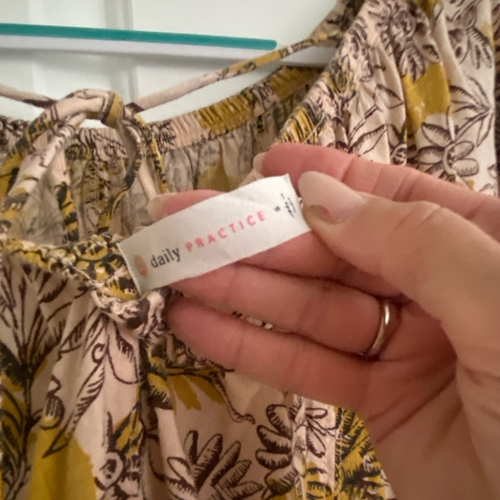 Adorable Mini Dress - Picture 3 of 3